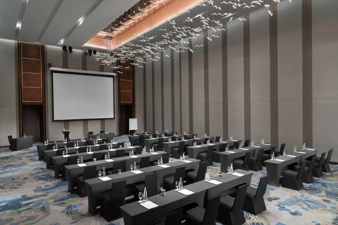 Crowne Plaza Vinh Yen City Centre By Ihg Екстер'єр фото