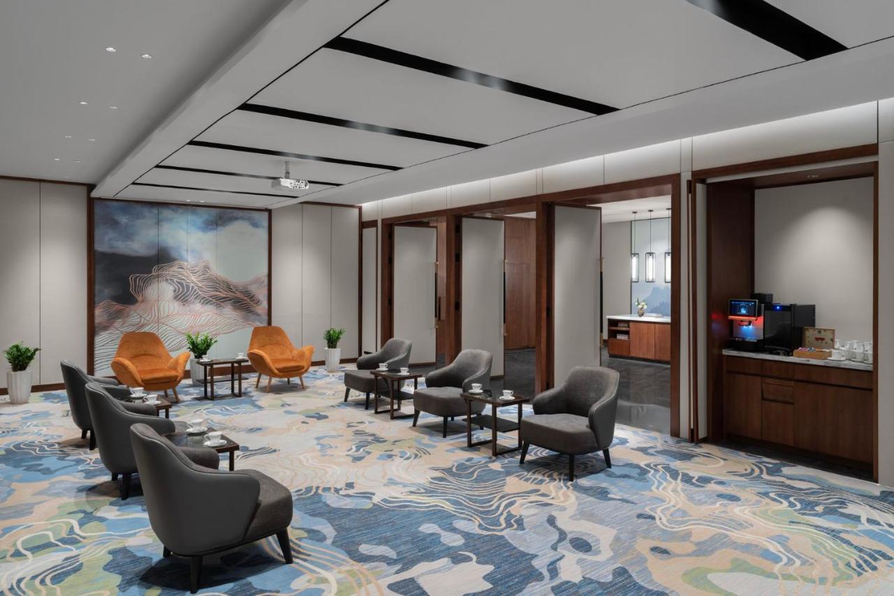 Crowne Plaza Vinh Yen City Centre By Ihg Екстер'єр фото