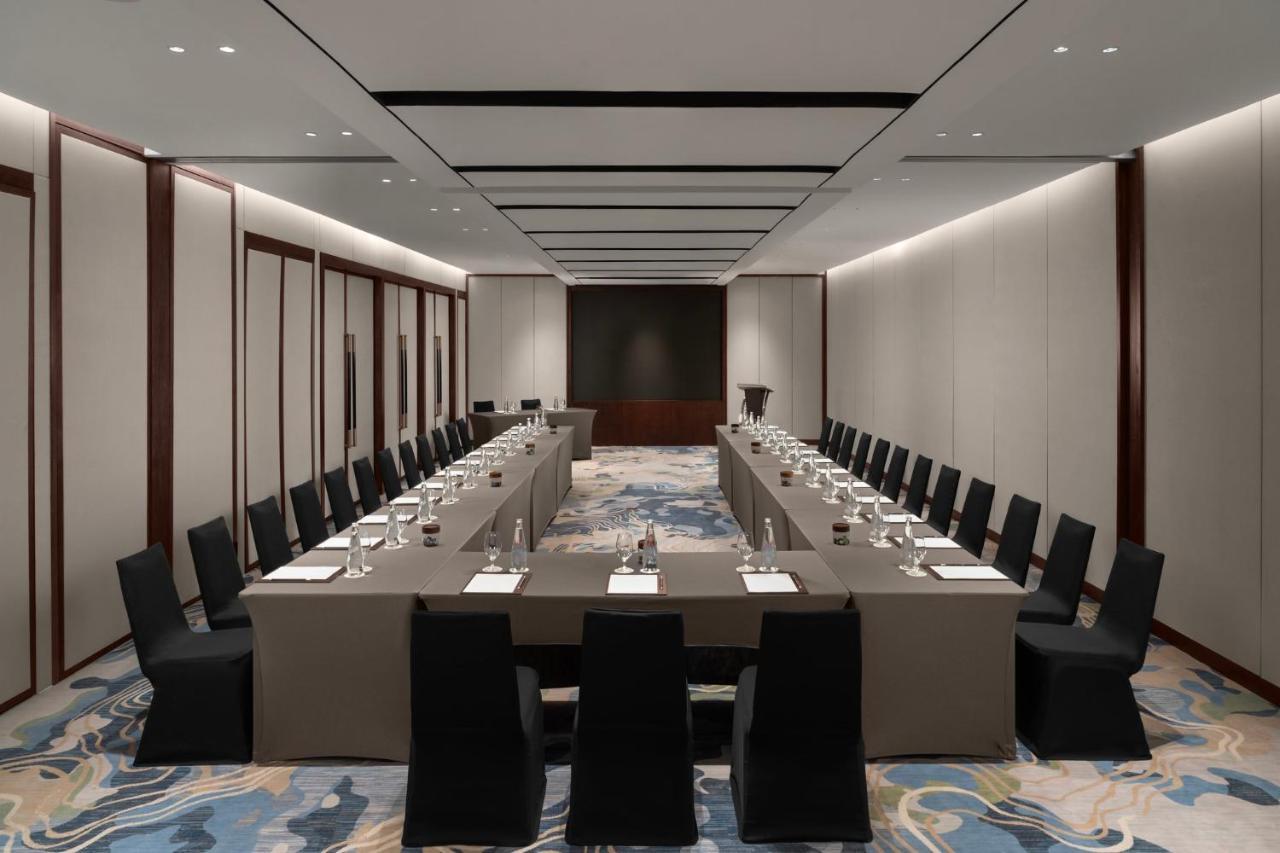 Crowne Plaza Vinh Yen City Centre By Ihg Екстер'єр фото
