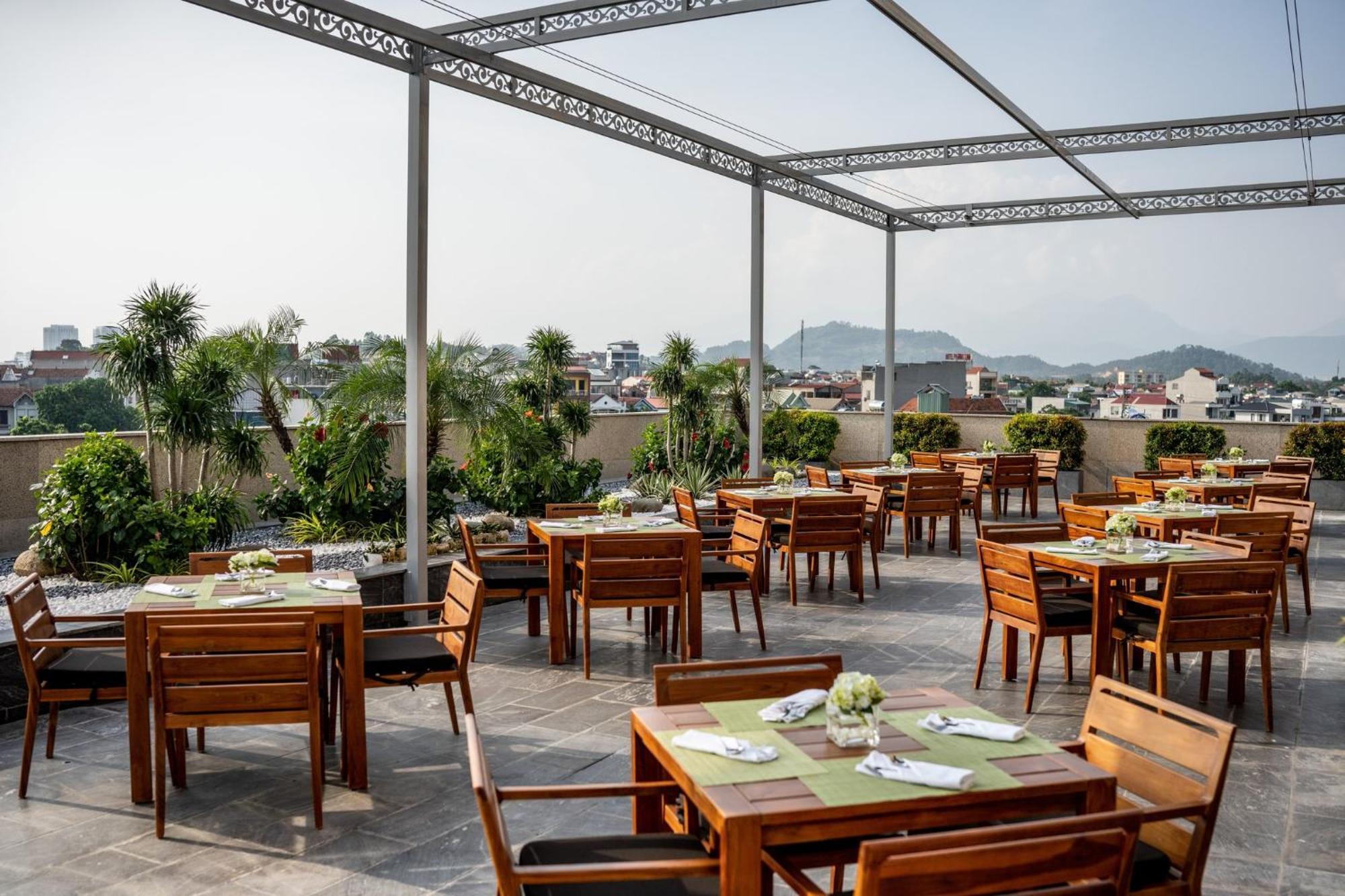 Crowne Plaza Vinh Yen City Centre By Ihg Екстер'єр фото
